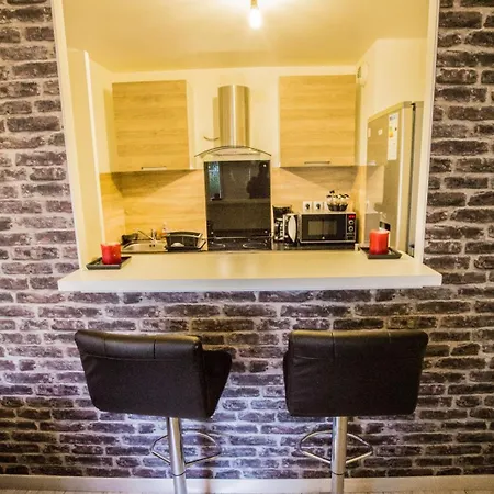 Chic With Bar In Paris Apartment Saint-Denis (Seine-Saint-Denis)